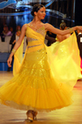 Танцевальный костюм: женское платье для бальных танцев стандарт   (Жёлтое) р.42-44